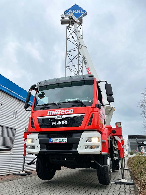 Arbeitsbühnen - Einsatzmöglichkeiten in der Werbetechnik