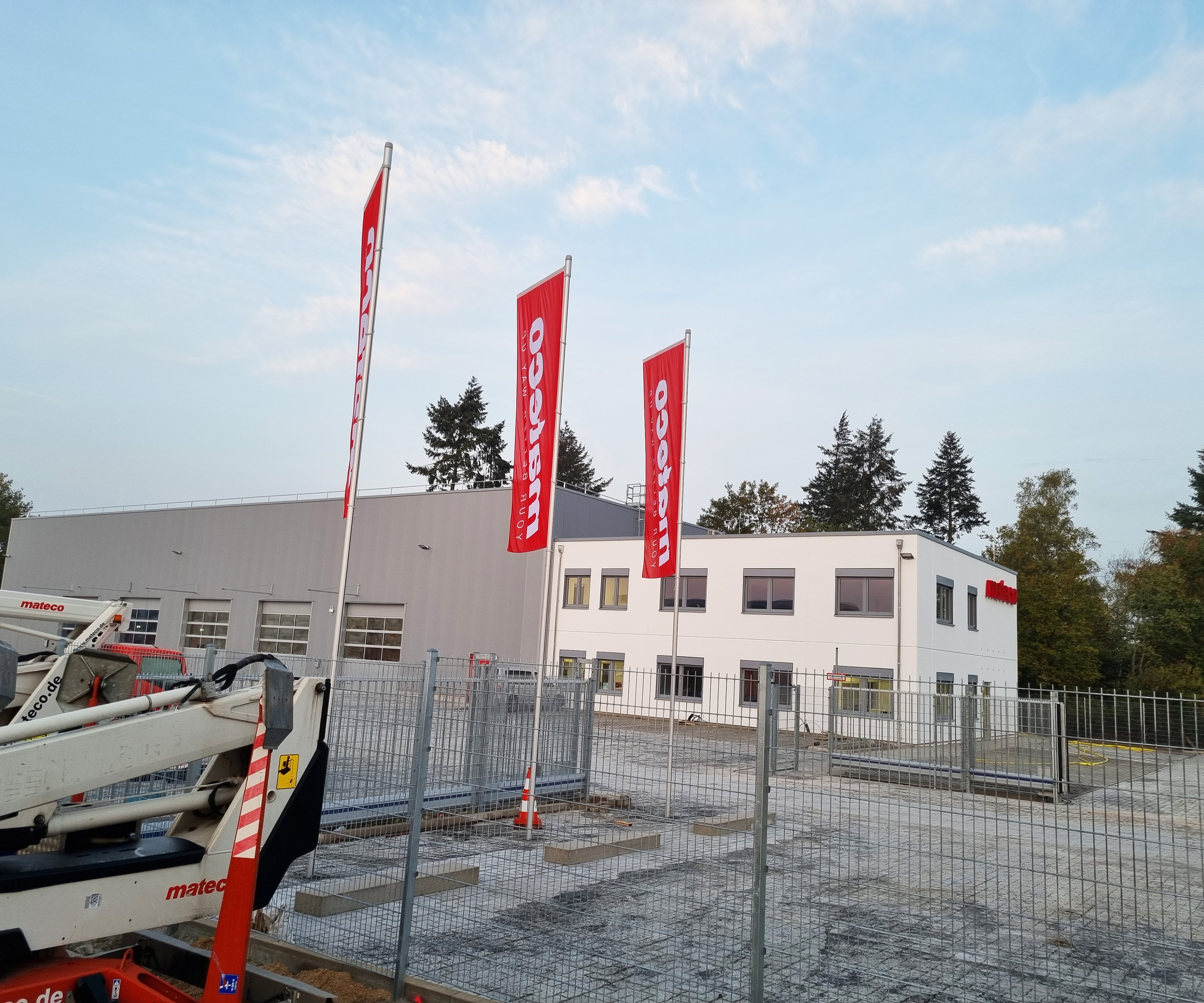 Neubaugebäude der neuen Niederlassung von mateco